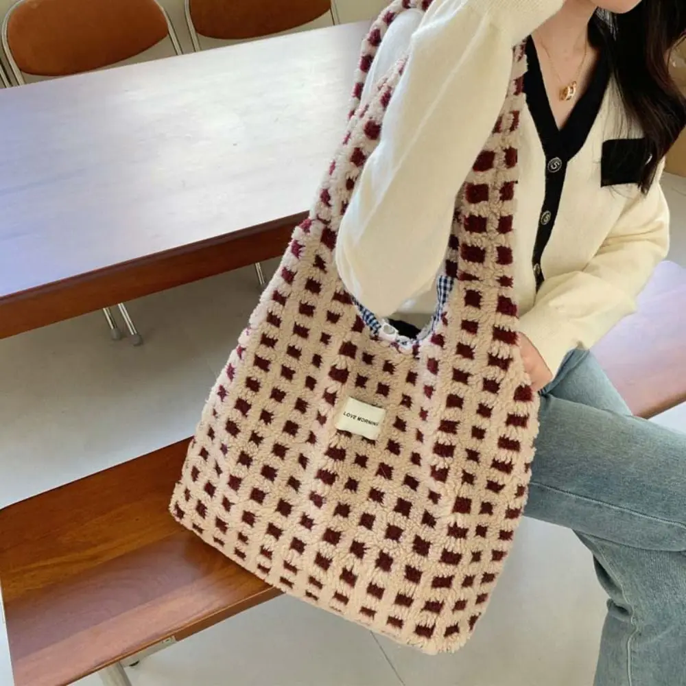 Cream Color Plush Plaid Shoulder Bag Korean Style Solid Color Vacation Tote Bag Office Worker Tote Large Capacity Shoulder Bag