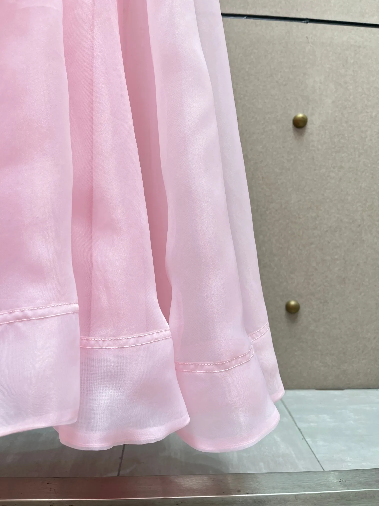 Rosa dupla camada de manga curta vestido feminino temperamento moda plissado magro vestido longo 2025 outono novo