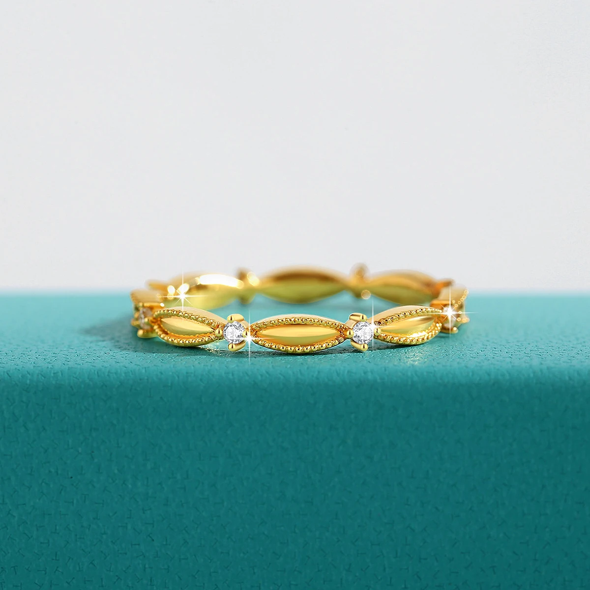 

18K AU750 Gold Marqulse Thin Women Moissanite Ring Bridal Fine Jewelry Simple Wedding Band Anniversary Gift