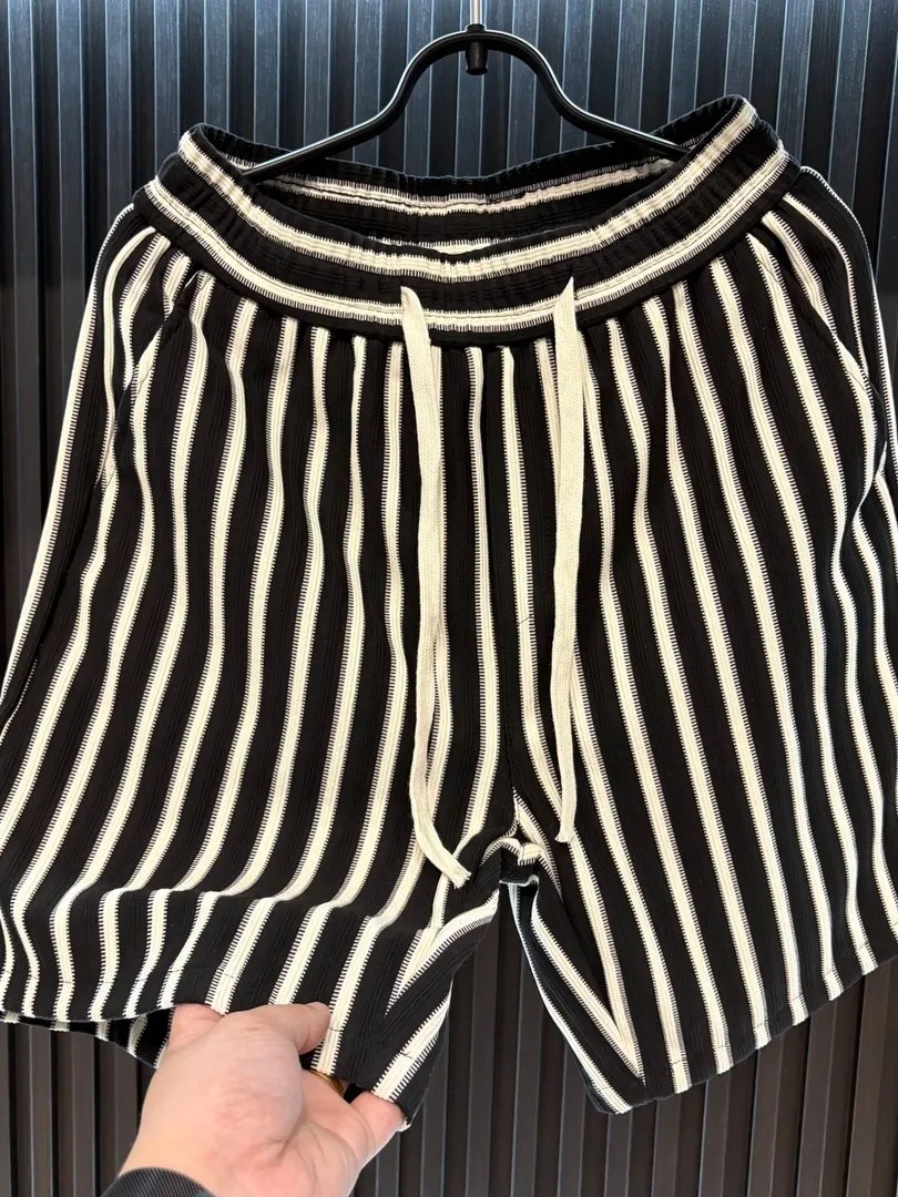 High Quality Breathable Men's Summer Casual Loose Fit Shorts Stripe Pattern Comfortable Elastic Waist Cotton Polyester Blend