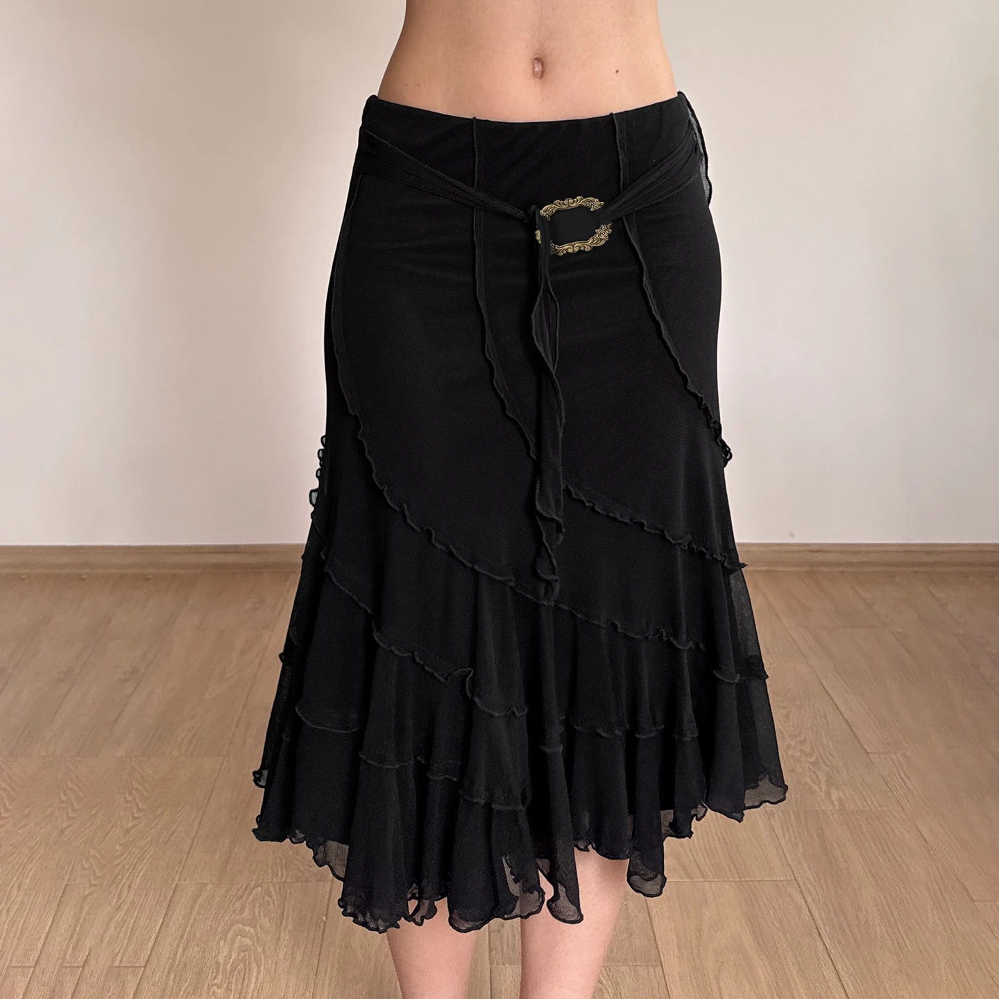 SUCHCUTE Women Y2K Vintage Layered Ruffle Mesh Midi Skirt Low Waist Irregular Long Skirt Metal Buckle Dark Gothic A Line Skirts