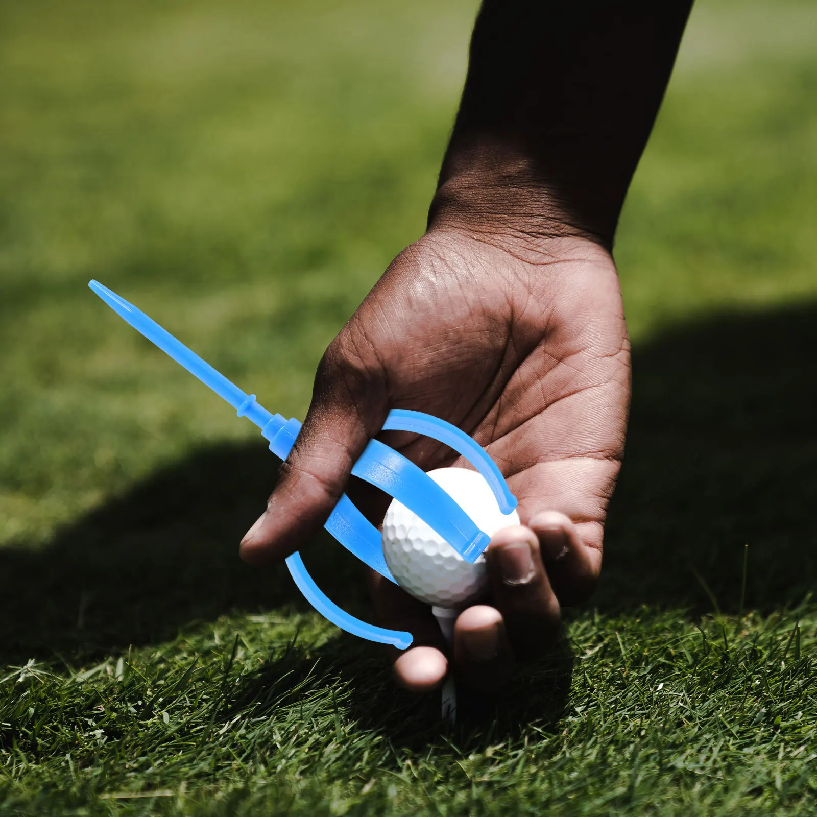 

1pc Ball Picker: Compact Lightweight Plastic Golf Ball Retriever For Easy Retrieval Without Bending, Portable Golf Practice