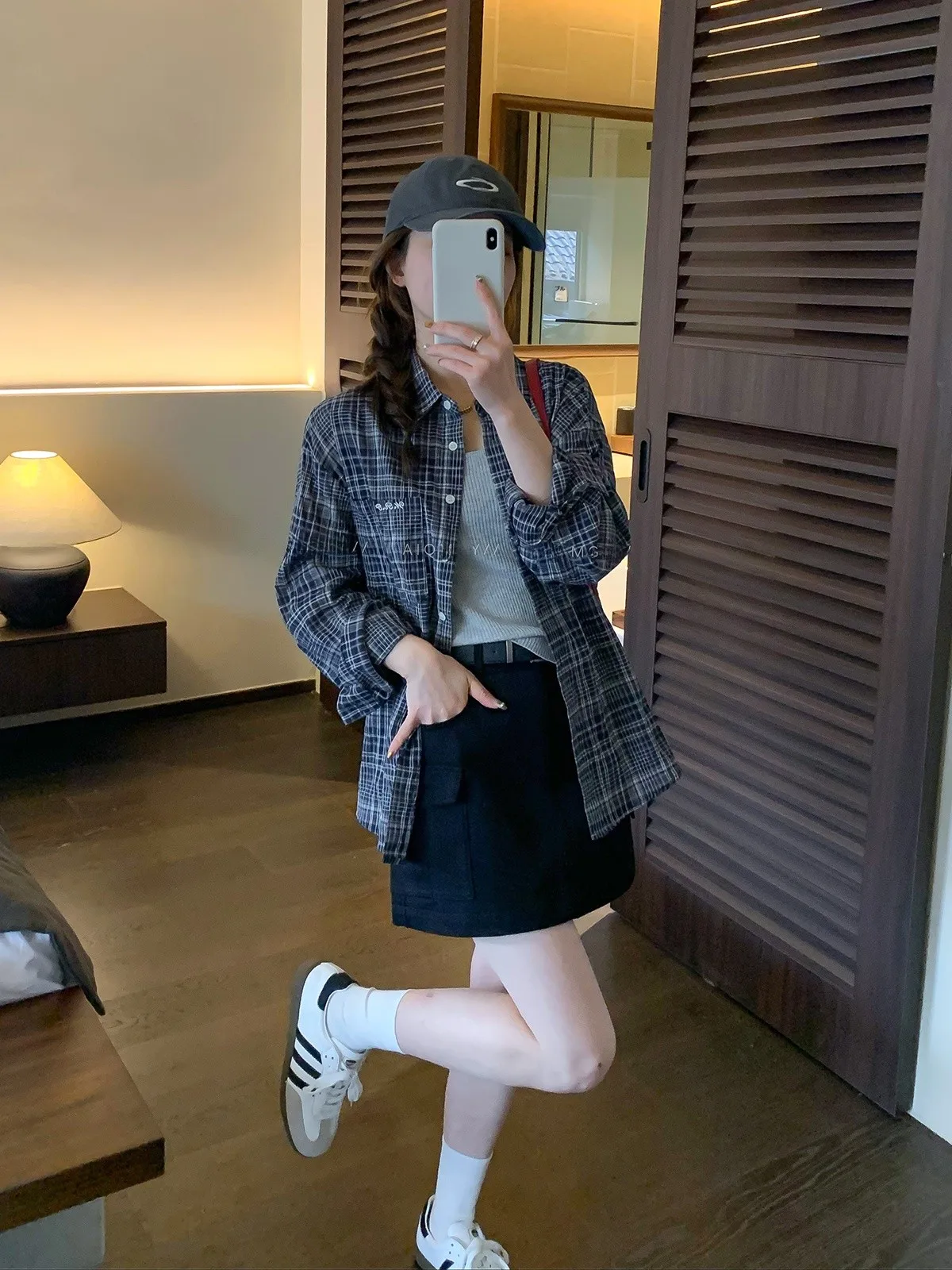 

Комплект Love Devil Fish: Повседневный женский костюм из двух предметов – рубашка в клетку с длинным рукавом и жилет, весна 2026, модный городской стиль