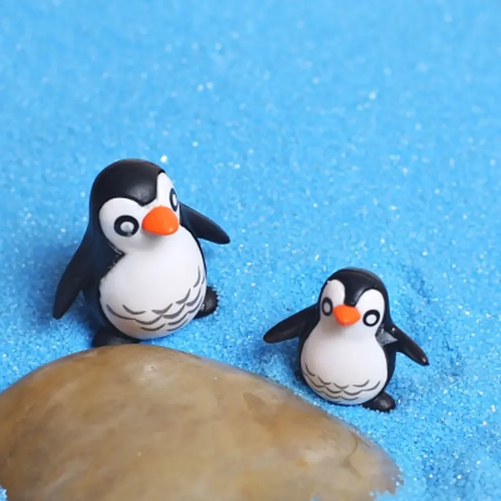 4pcs/set DIY Crafts Mini Winter Penguin Miniature Figurine Christmas Figures For Fairy Garden Gnomes Moss Terrariums Decorative