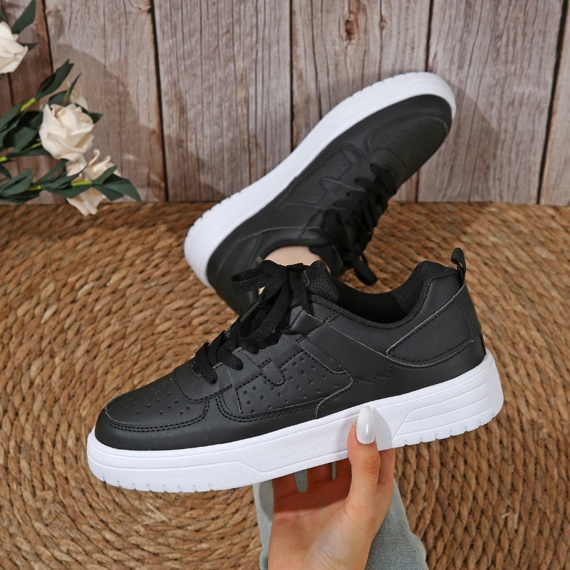 Man White Platform Sneakers Perforated Faux Leather Skate Shoes Lace Up Thick Sole Casual Board Shoes Trendy Daily Walking