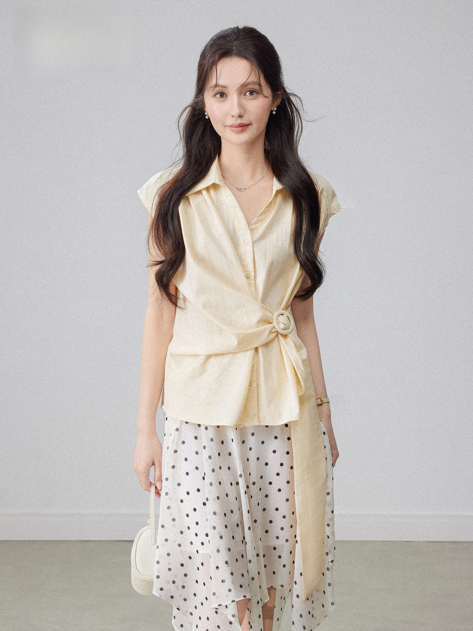 

Женская рубашка Chang Dou Dou с V-образным вырезом, пышными рукавами, утягивающим дизайном на талии, в корейском стиле, для повседневной носки, дышащая, с коротким рукавом