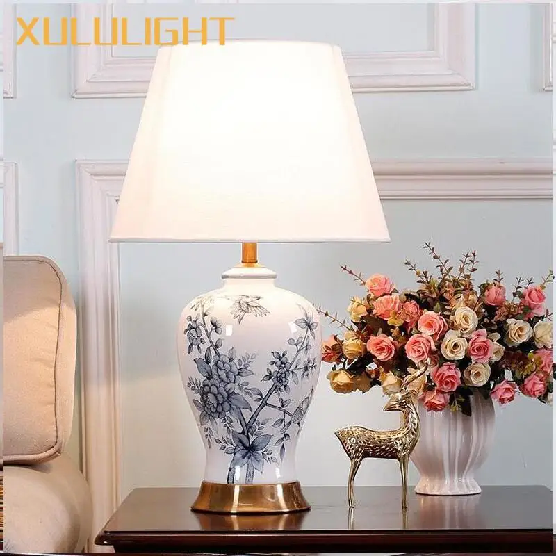 

Classical Ceramic Table Lamp Household Bedside Table Retro Decoration Living Room Bedroom Blue and White Porcelain Desk Lamp