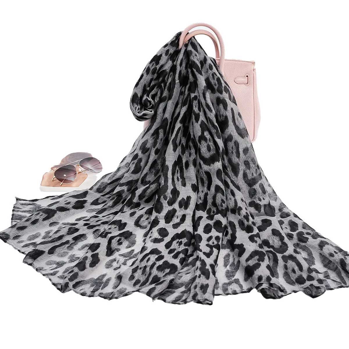 A fashionable voile leopard print soft thin women\'s scarf shawl