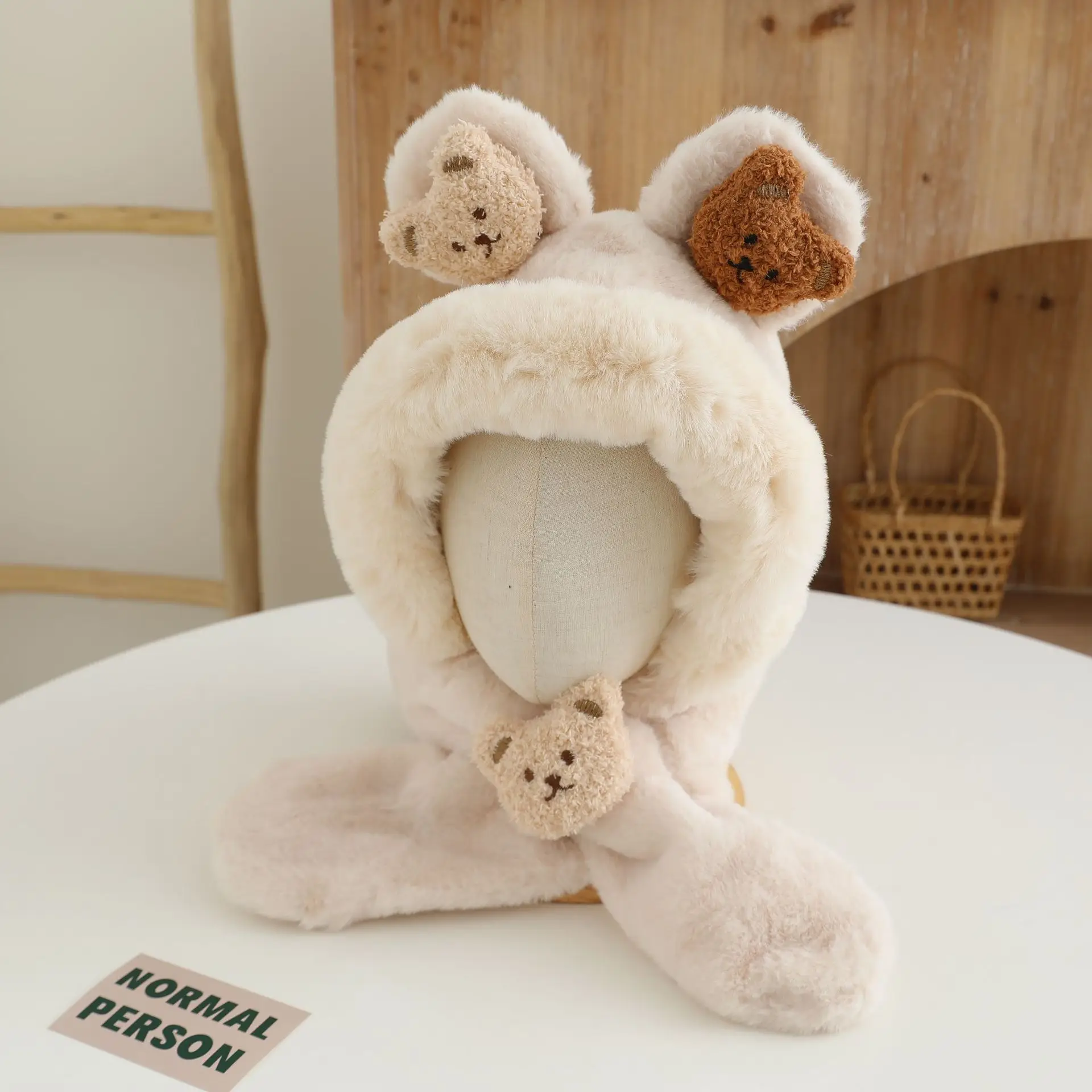 Winter-Baby-Plüsch-Mütze-Schal-Set, Cartoon-Bär-Beanie, warmes Samt-Kinderhalsband, 6-24 Monate, Ohrenschutz, Pullover-Mütze – Detail 5