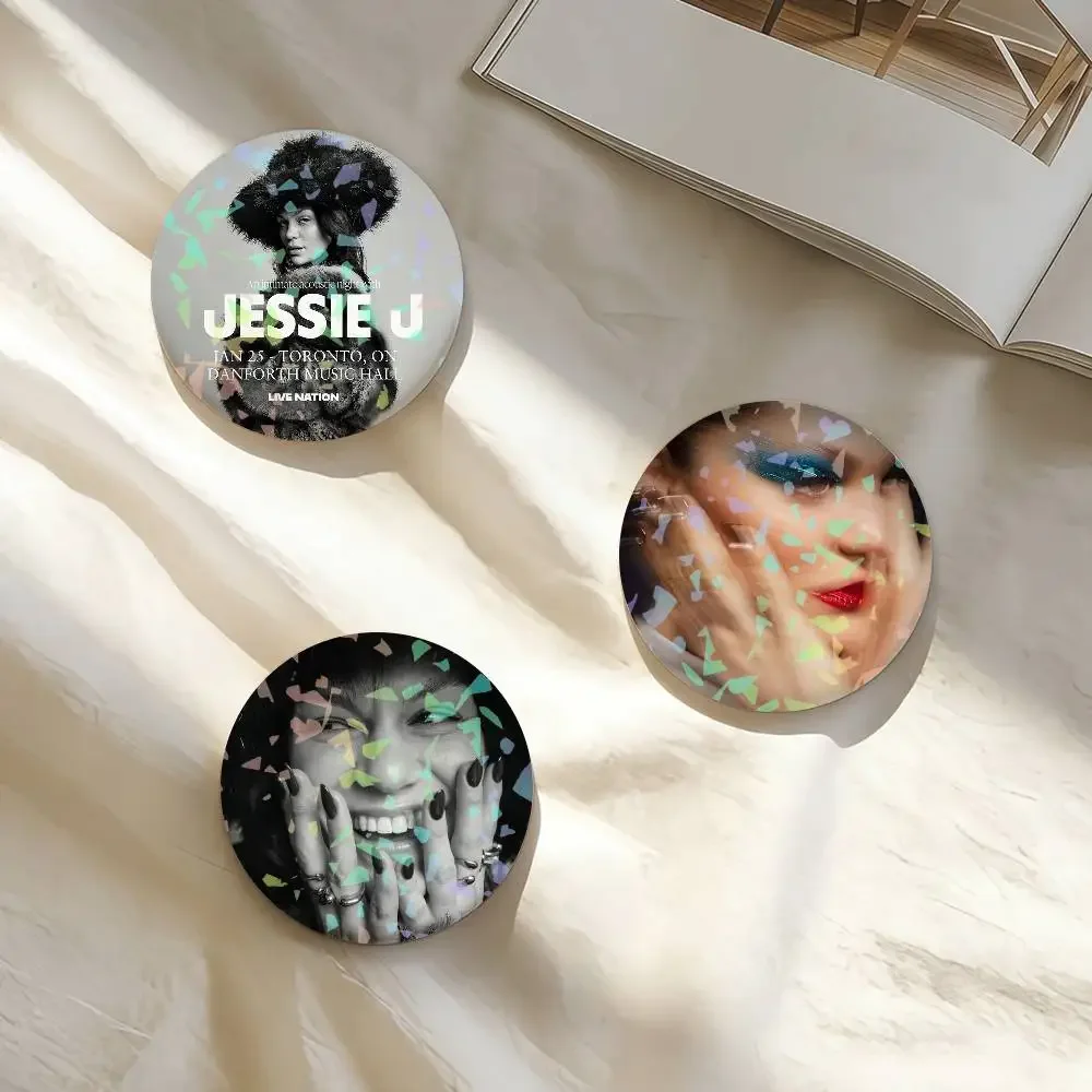 جيسي J جولة لا ندفني مع وقت جيد شارة ليزر دبابيس دبابيس اليدوية لحقيبة الظهر الهدايا حقيبة ديكور المشجعين جمع