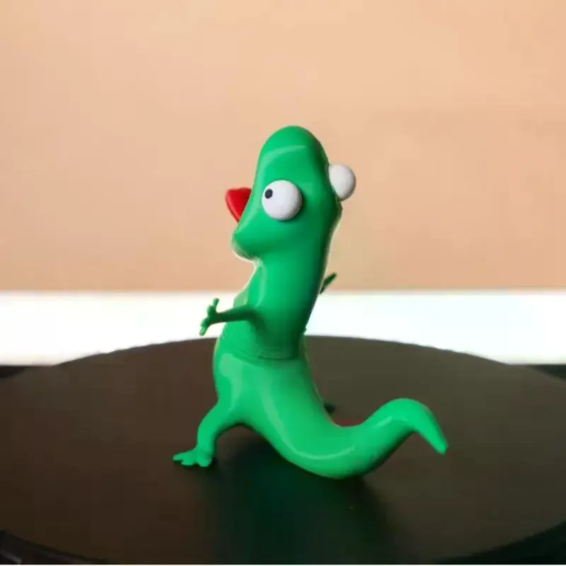 3D Printed Green Lizard Ornament Creative Realistic Desktop Decor for Home Office Kids Adults Reptile Lovers Gift