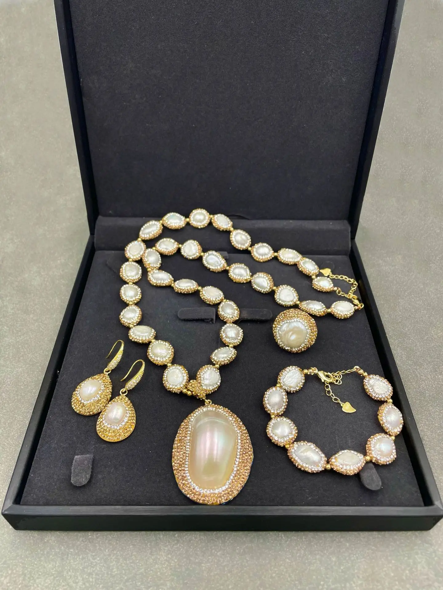 

Baroque recycled freshwate pearl set, exquisite handmade banquet rystal electroplating four set pendant earrings rings bracelet