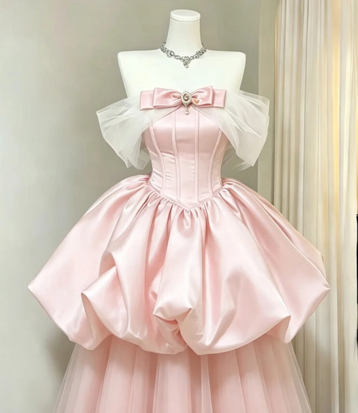 Vestido de fiesta rosa rubor con corsé, hombros descubiertos, tul y lazo, largo estilo princesa para mujer, ideal para cumpleaños, graduación, actuaciones y fiestas.
