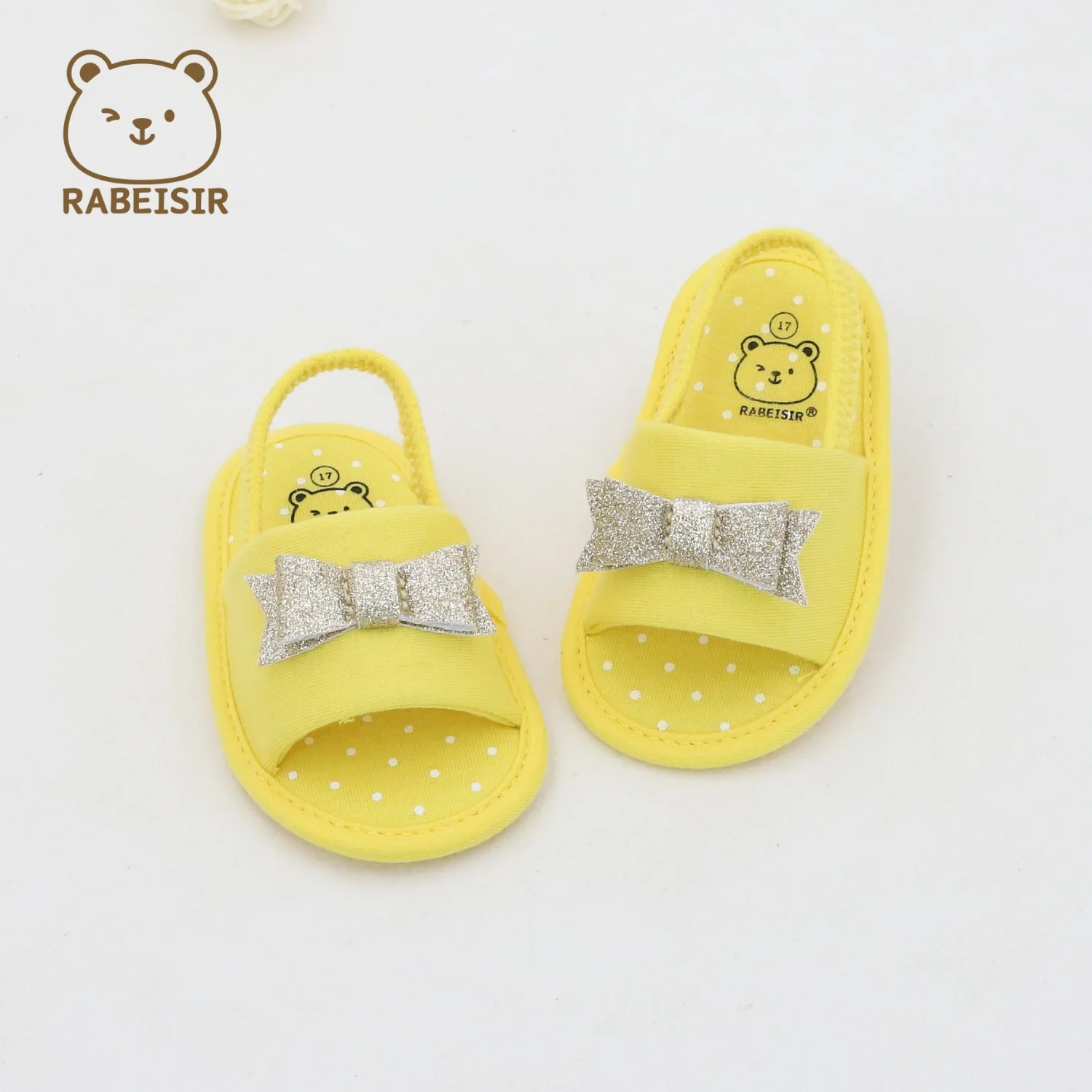 

Spring and Summer Women's Baby Shoes Sandals for 0-1 and a Half Year Old Babies, Walking Shoes with Comfortable Fabric Soles, Sizes 0-6-12-18