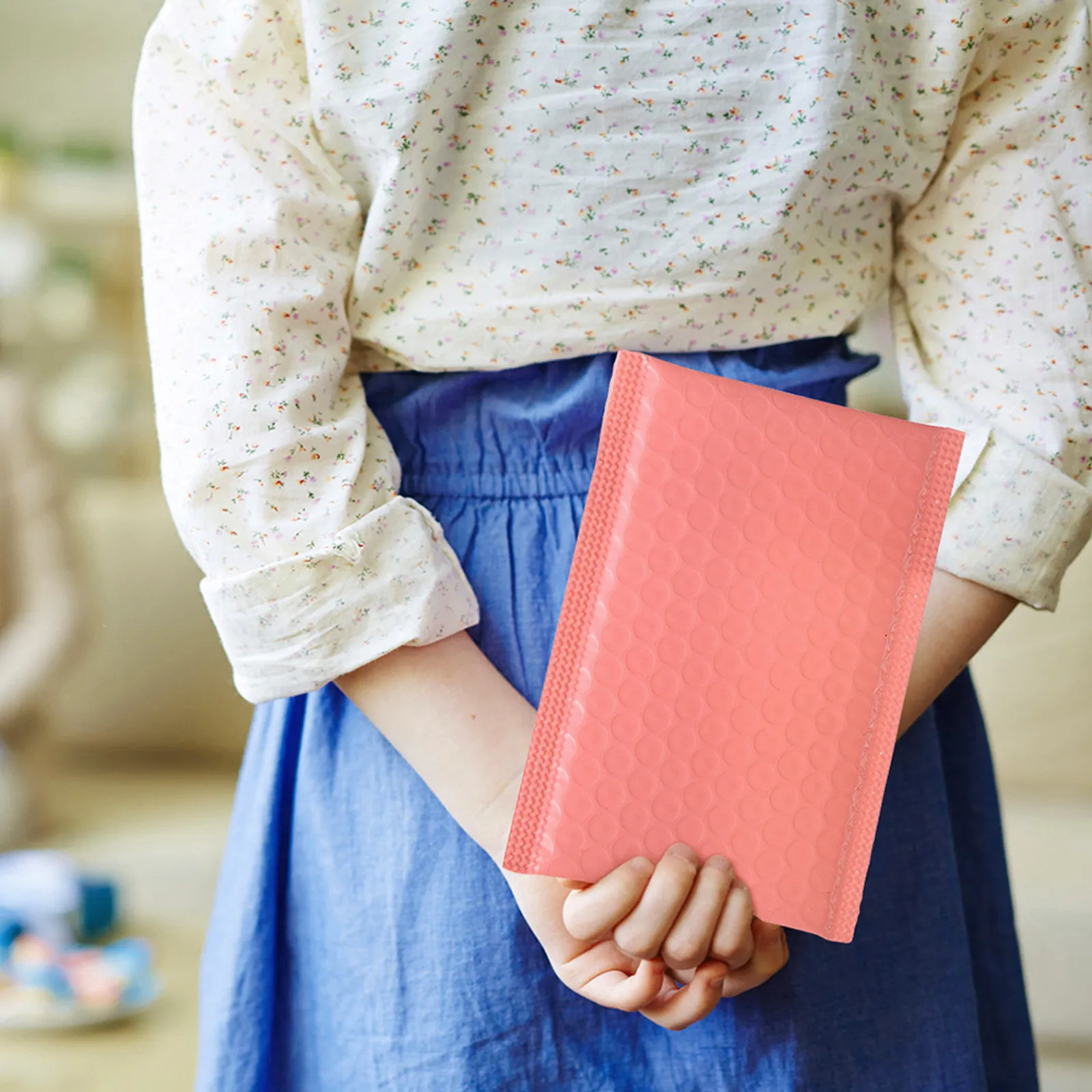 

60Pcs Sturdy Bubble Envelopes Coextrusion Film Padded Mailing Bags Impact Resistant Self-Close Sealing for Jewelry Phone Case