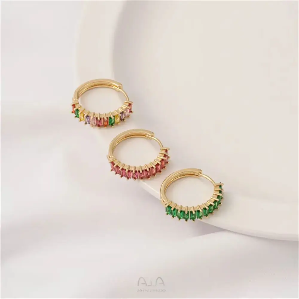 

Green Red Zirconium Colored Circular Earrings with U-shaped Heart-shaped Earrings Simple Luxurious Exquisite High-end Feel