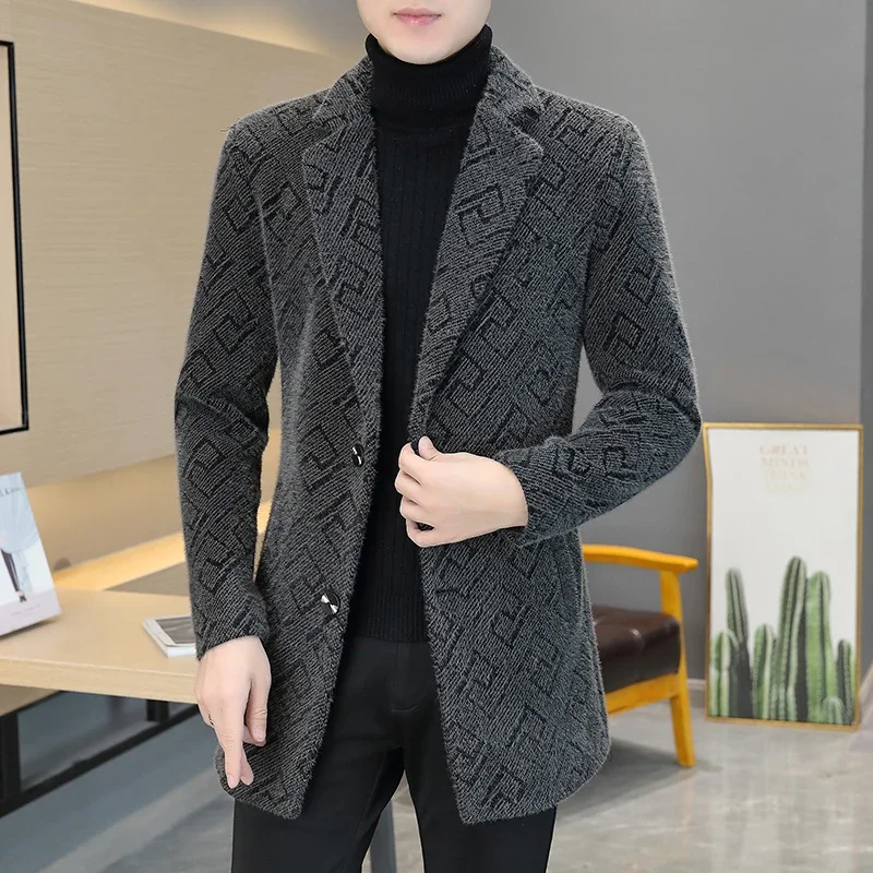 New Men's Fashion Slim Casual British Style Elegant Korean Version Slim Host Golden Eagle Velvet Thick Warm Medium Long Coat