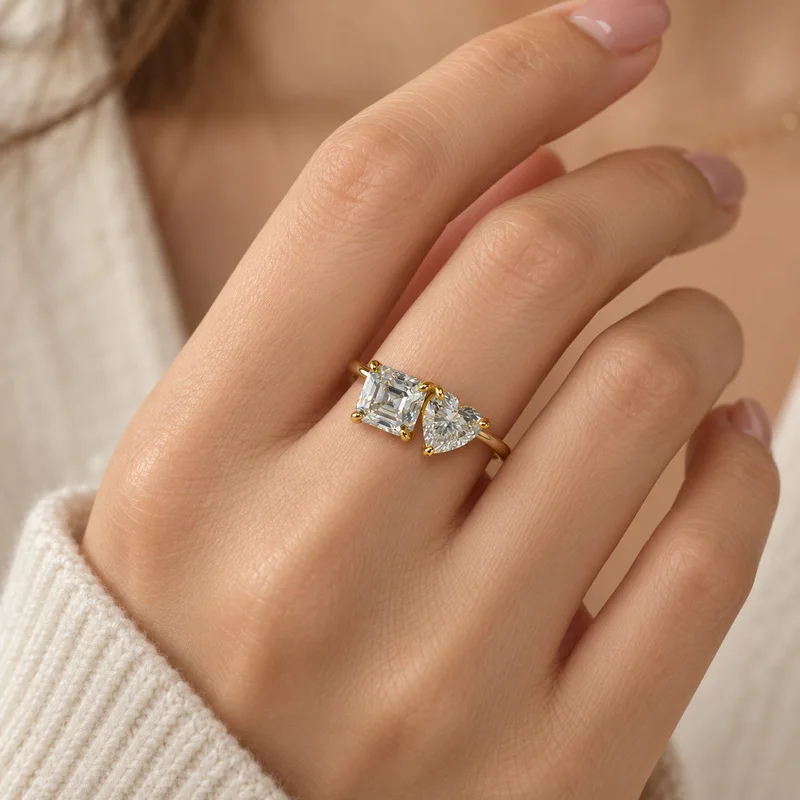 18k Gold Double Diamond Heart-Shaped Moissanite Ring For Women Square Combination Design Wedding Ring, A Luxurious Jewelry Gift