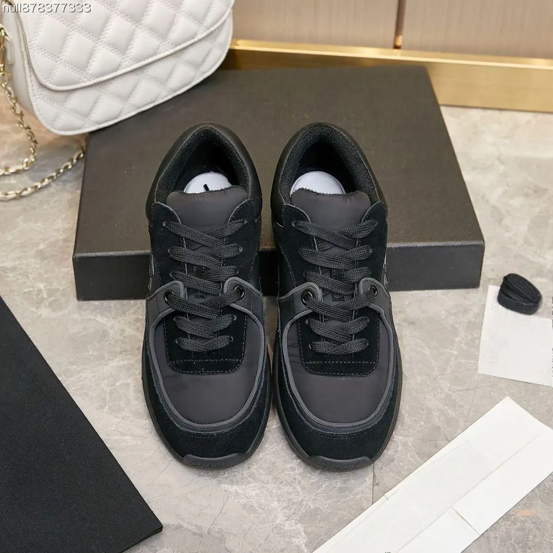 Unisex All‑Black Suede Nylon Splicing Sneakers Lace‑Up Mid‑Top Casual Sports Shoes for Men Women
