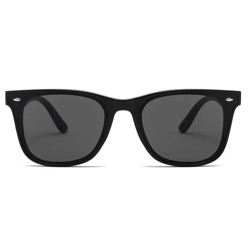 Fashionable and Personalized Sunglasses with A High-end Feel UV Resistant and Strong Light Resistant Brown Sunglasses