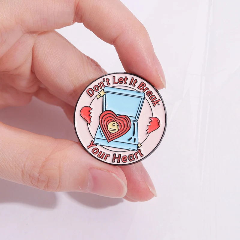 Custom Stamp Match Phone Pines Lapel Badges Cartoon Funny Jewelry Gift for Friends Don It Let It Break Your Heart Enamel Brooch