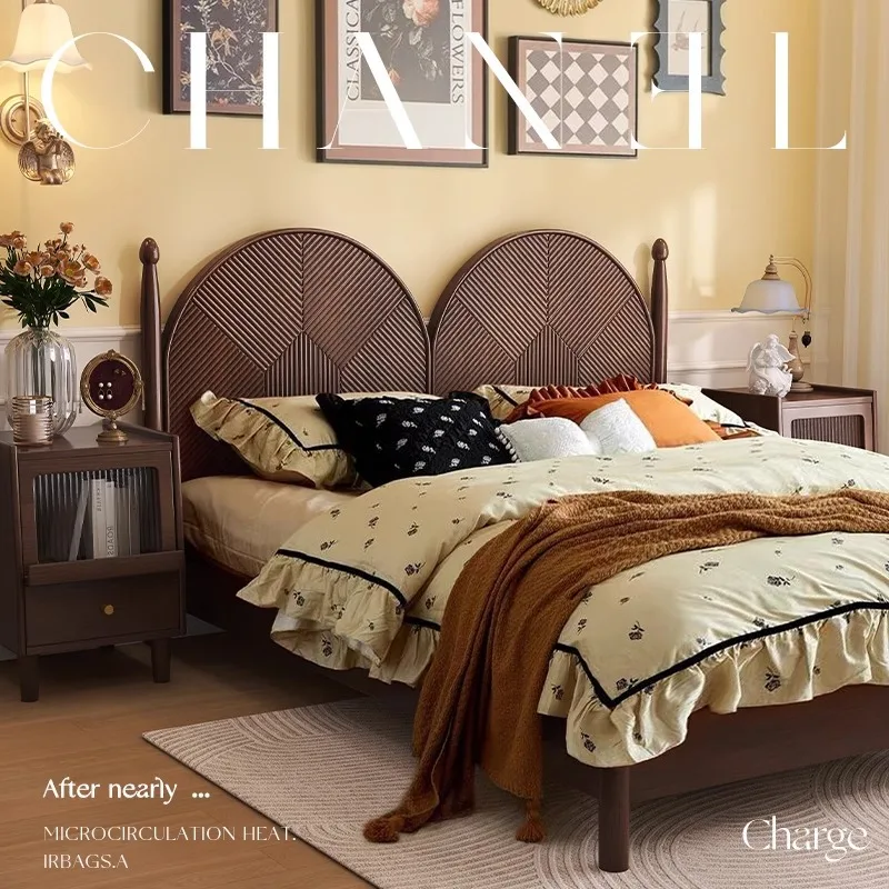 

Nordic solid wood bed antique 1.5M1.8M double retro French master marriage bed storage bed small apartment