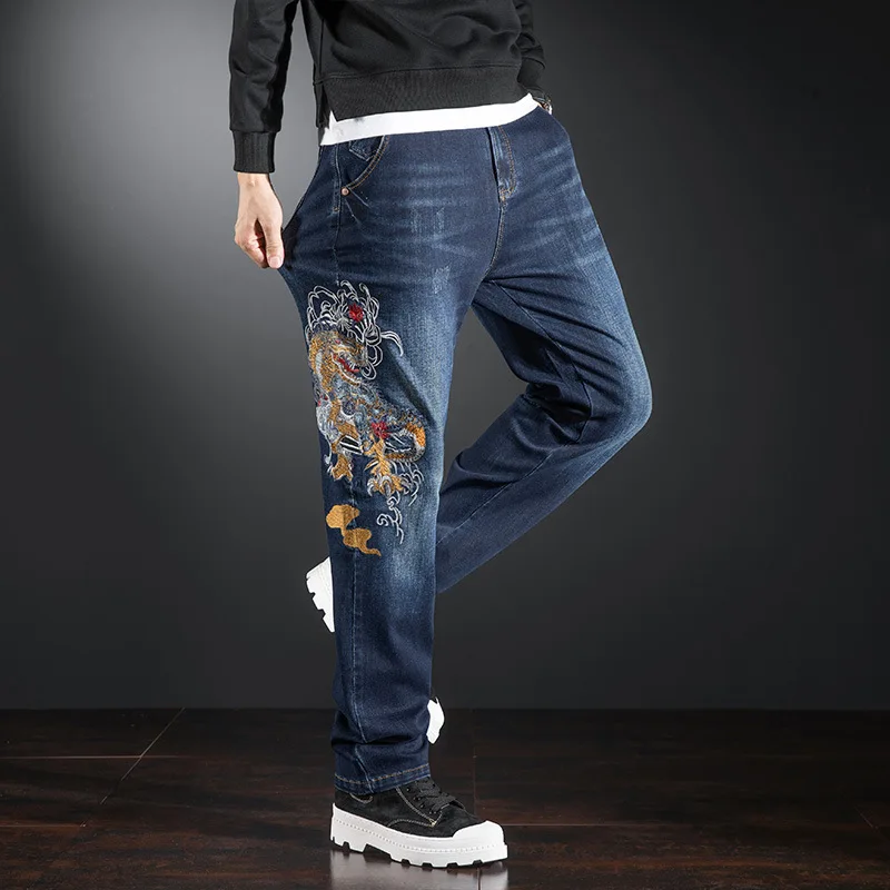 Jesień Zima Nowe Haftowane Jeansy Z Grubym Rozmiarem Plus, Blizzard Dragon Straight Leg Casual Slim Fit Men Jeans Trendy Fat 135kg