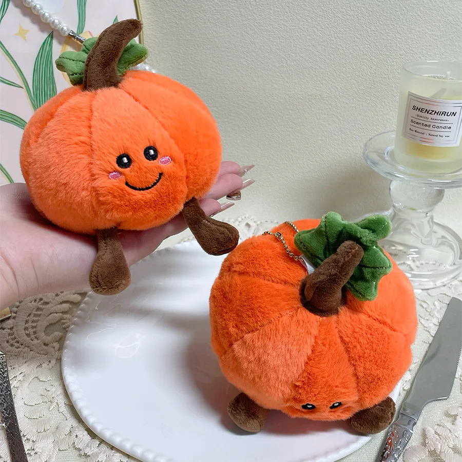 Japonês bonito abóbora boneca de pelúcia pingente chaveiro presente de halloween engraçado realista abóbora peluda boneca chaveiro férias pequenos presentes