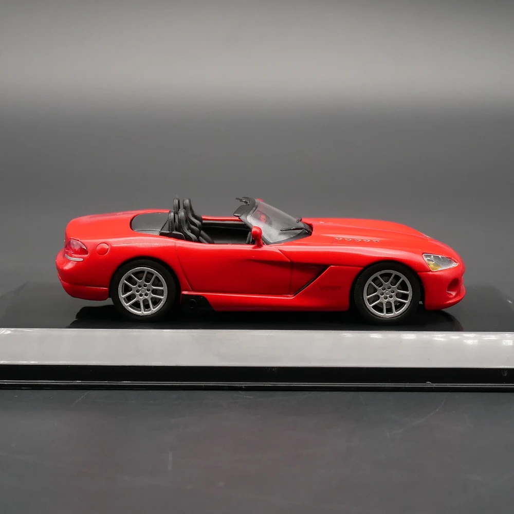 Ixo 1:43 Dodge Viper SRT-10 2003 Diecast Car Model Metal Toy Vehicle