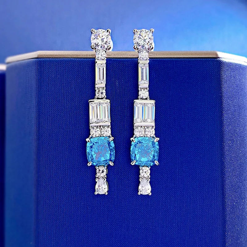 New S925 Silver Fat Square Ice Flower Cut 6 * 6 High Carbon Diamond Sea Blue Treasure Diamond Earrings with High Grade Feeling