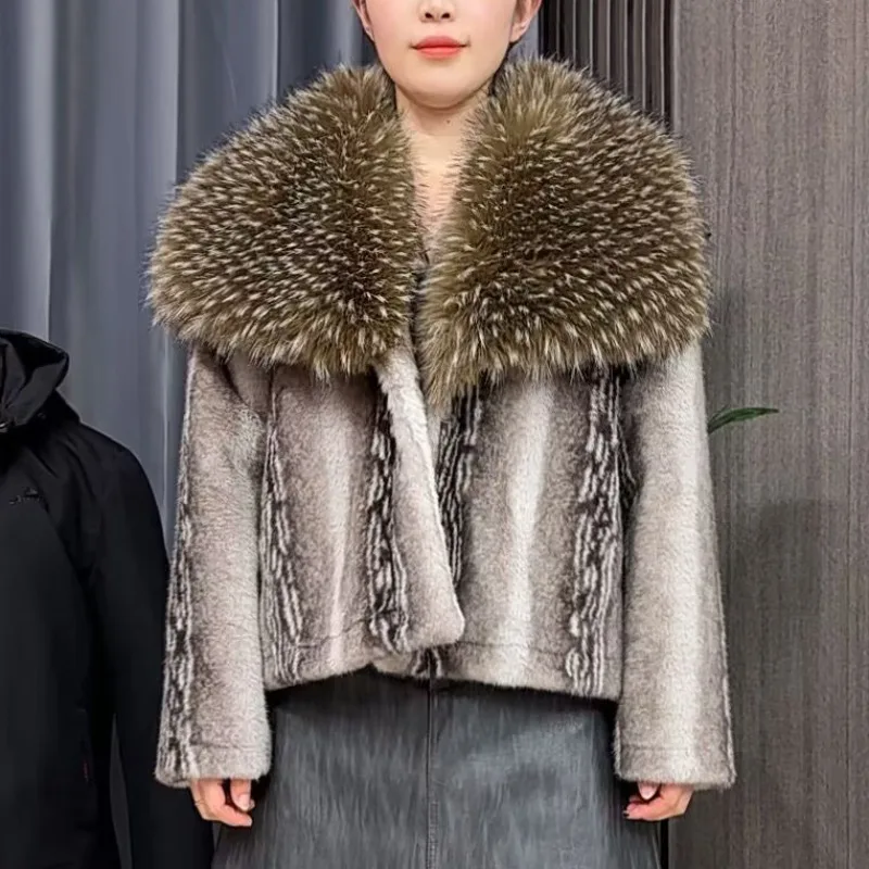 

Winter New Style Fox-like Fur Collar Imitation Mink Coat Short Fur Integrated Imitation Fur for Women High-end Fashionable Coat