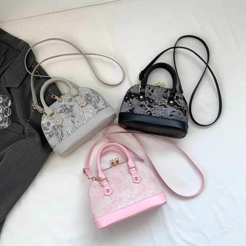 Korean Version Handbag Messenger Bag Lace Foreign Style Messenger Versatile Outdoor Shell Mobile Phone Bag Fashionable Simple