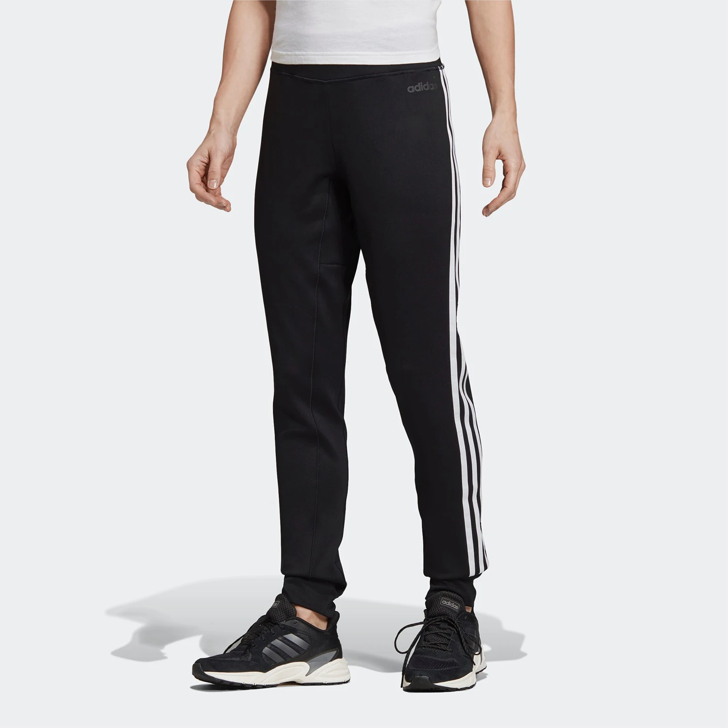 

Оригинальные женские тренировочные трикотажные брюки Adidas W D2M CUFF PANT FI6663