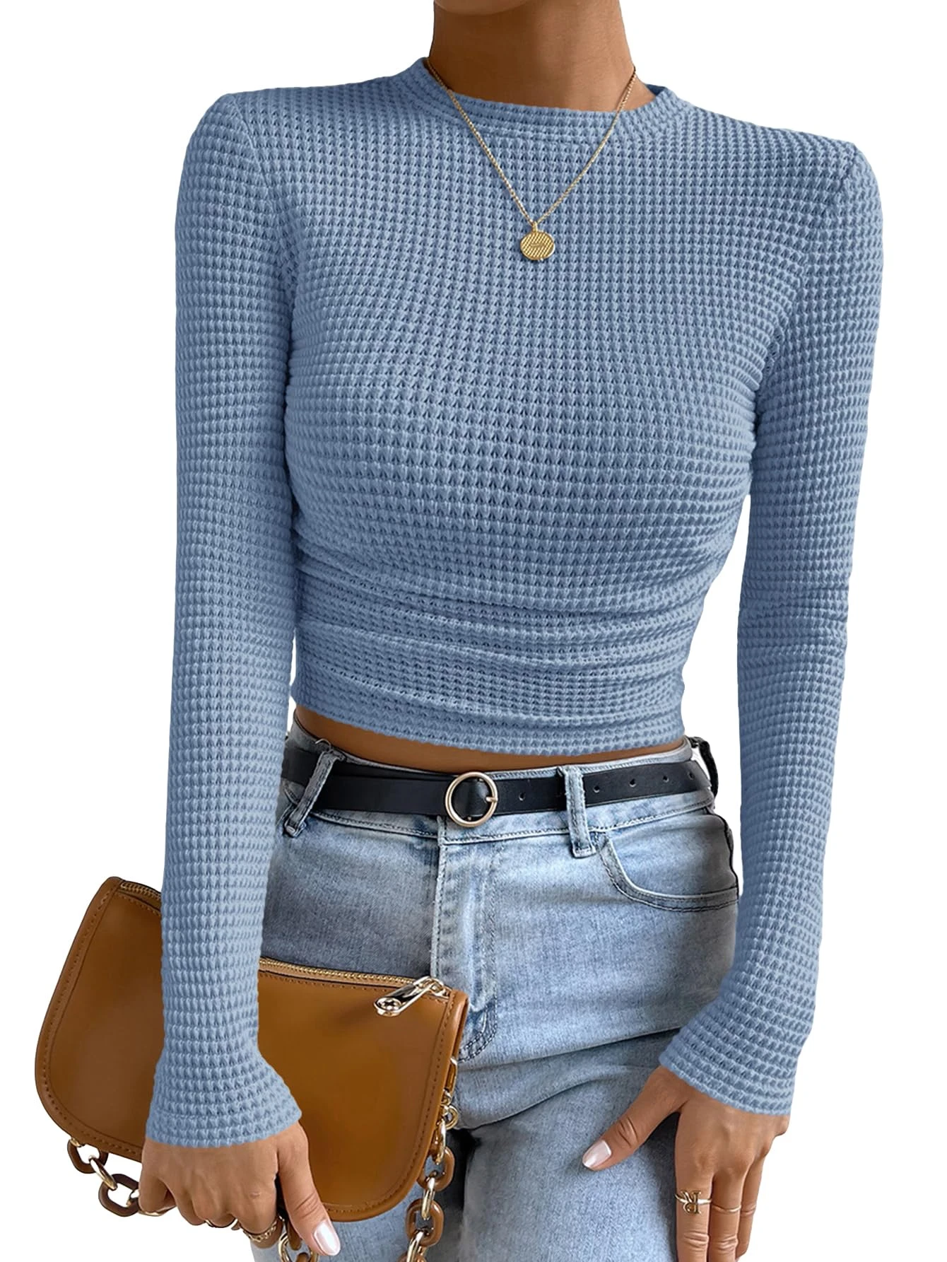 تي شيرت نسائي لخريف وشتاء 2025 بلون سادة وافل متماسك مكشوف السرة وأكمام طويلة