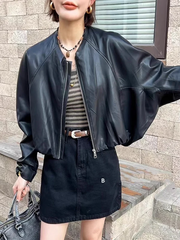 Jaqueta Feminina Casual de Couro PU Macio, Nova Coleção Primavera Outono, Caimento Solto, Manga Longa, Elegante, Versátil e que Modela a Silhueta