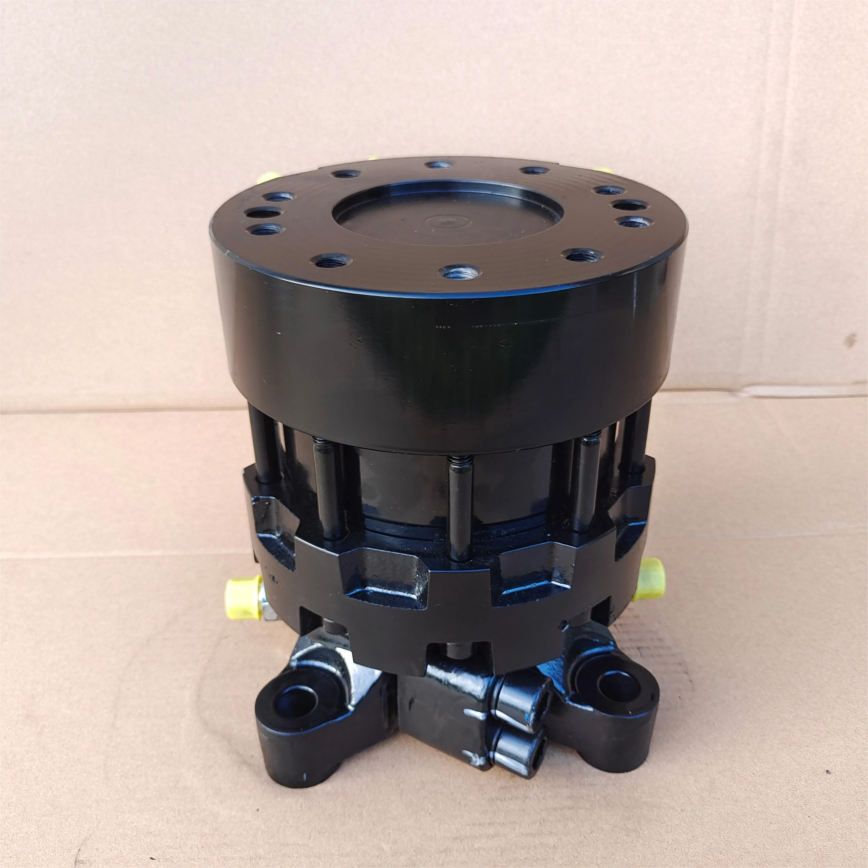

Unlimited Rotating Accessories GR50CF Hydraulic Rotator For Forestry Excavator