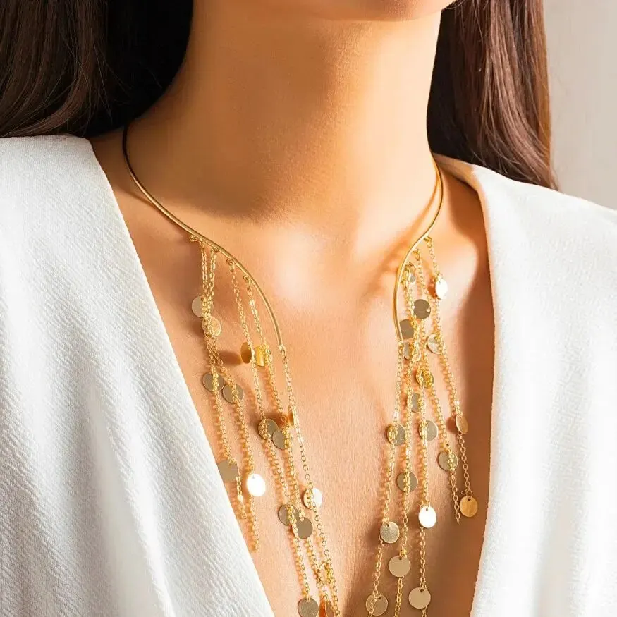 Sexy Goth Long Tassel Sequin Imitation Pearl Pendant Open Torques Choker Necklace for Women Vintage Chest Chain Wed Accessories
