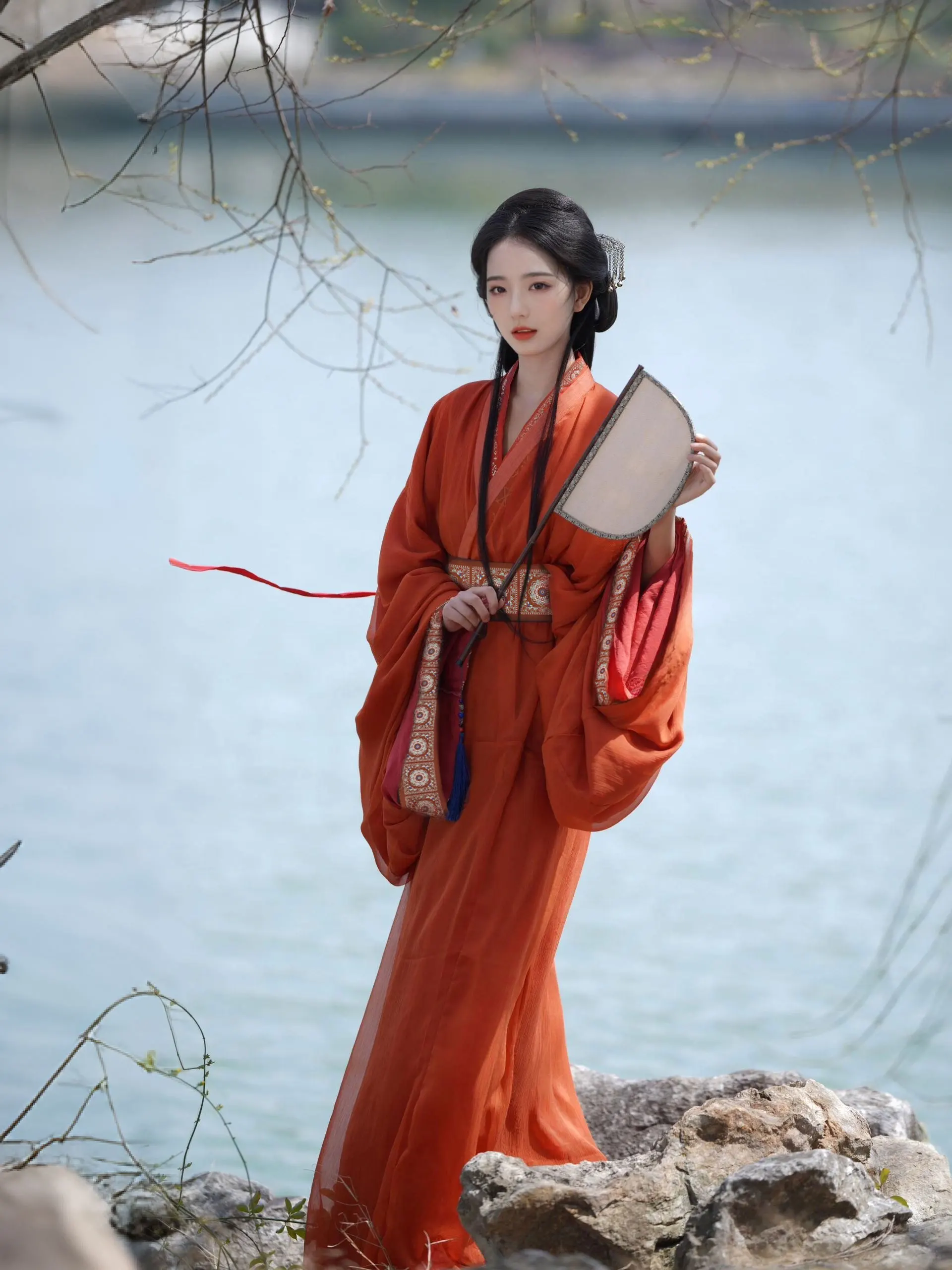 رداء Hanfu النسائي ذو الدول المتحاربة، نموذج ترميم قبة ماشان تشو، ذيل مستقيم للربيع والصيف، صيني تقليدي