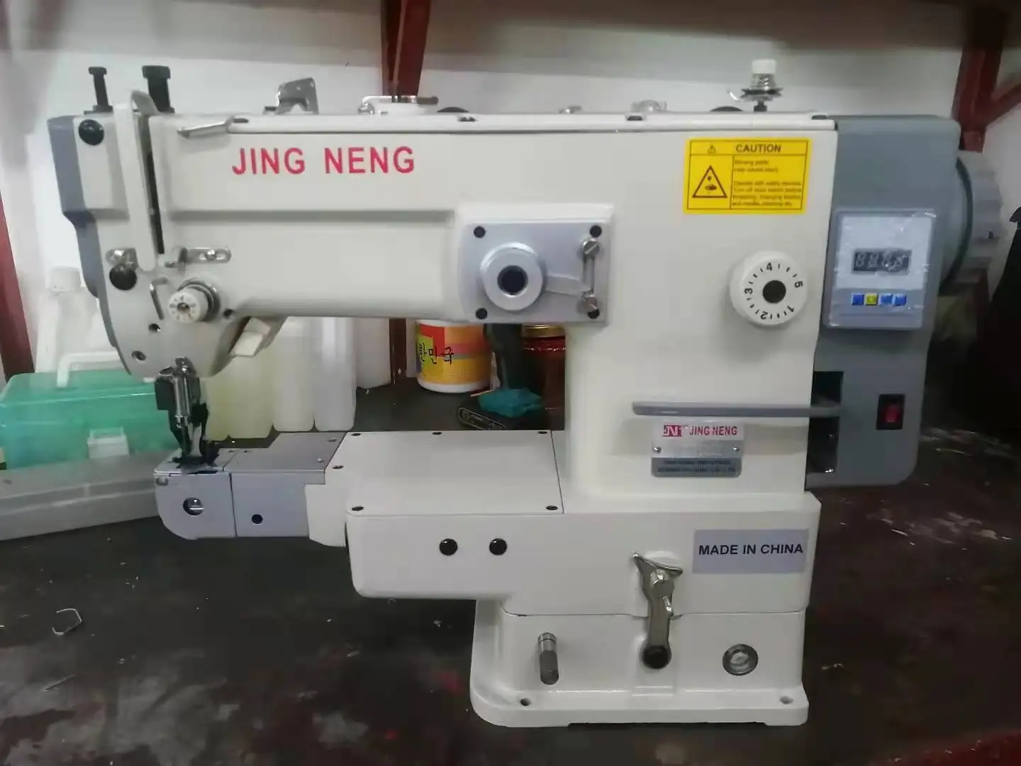 For Direct Drive Cylinder Bed Zigzag Binding Sewing Machine Single Needle With Smooth Feeding Wide Stitch Control Function