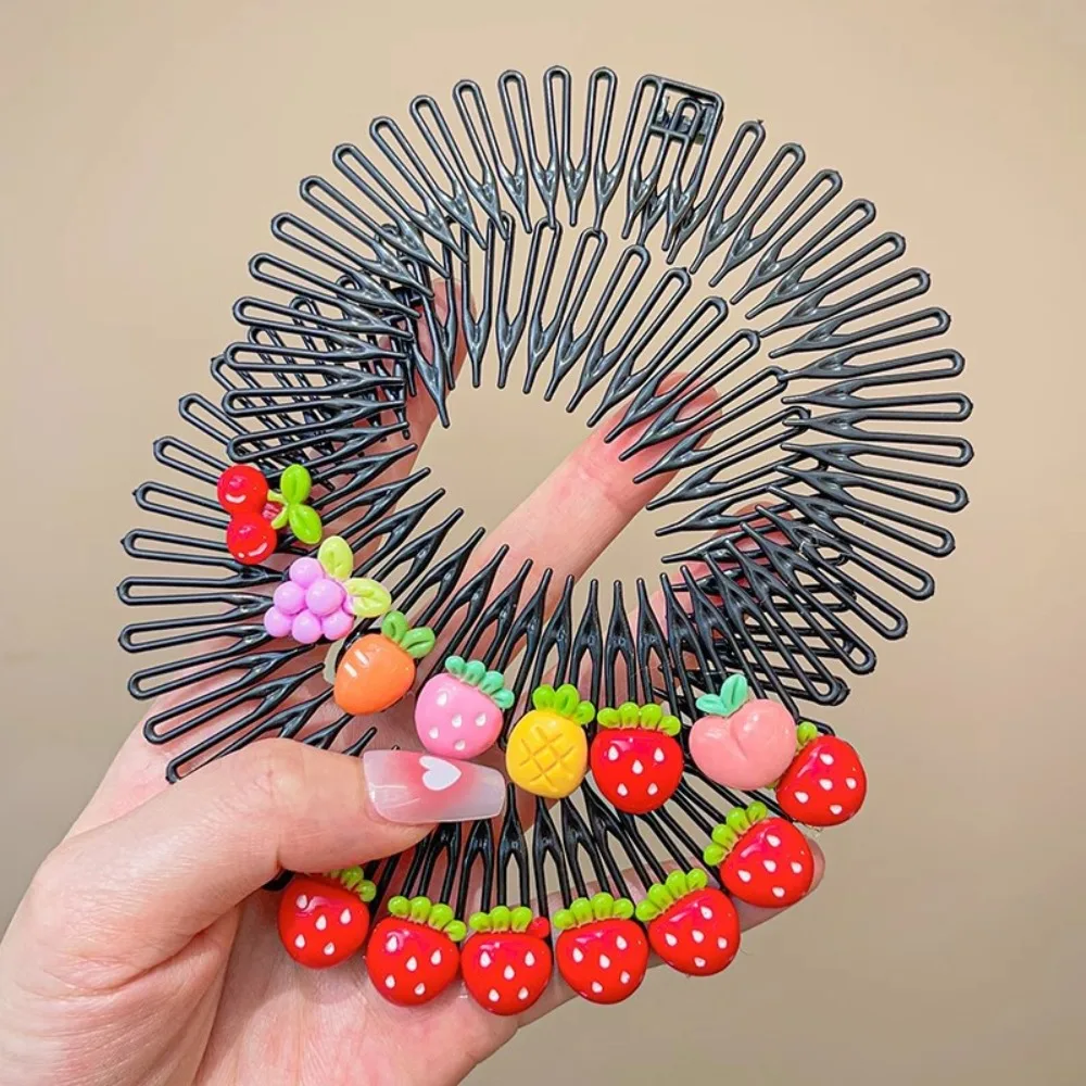 1PC Cute Colorful Cartoon Round Plastic Hair Combs For Children Girls Sweet Hair Ornament Headband Lovely Hair Accessories