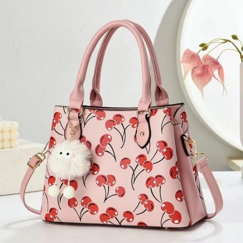 

Роскошная косметичка для женщин с твердым корпусом и глянцевой кожей для гламурного образа