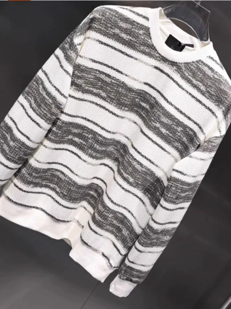 2025 패션 캐주얼 가을 젊은 남성 스트라이프 스웨터 패치워크 O넥 루즈핏 데일리 풀오버 니트웨어 긴팔 저지