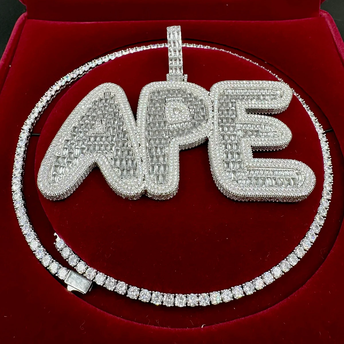 Aokaishen Custom Name Pendant Men Hip Hop Necklace Iced Out Zircon Personalized Silver Color Chain Charms Luxulry Jewelry
