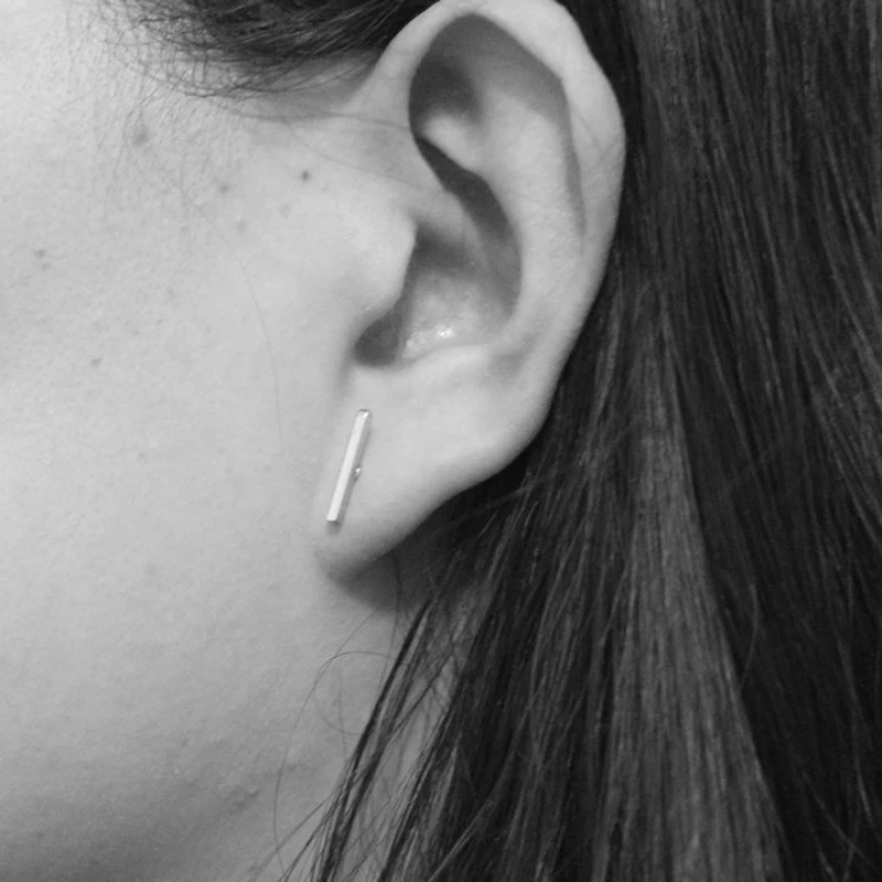 2024 Fashion Gold/Black Color Punk Simple T Bar Earrings For Women Ear Stud Fine Jewelry Geometry Brincos Bijoux