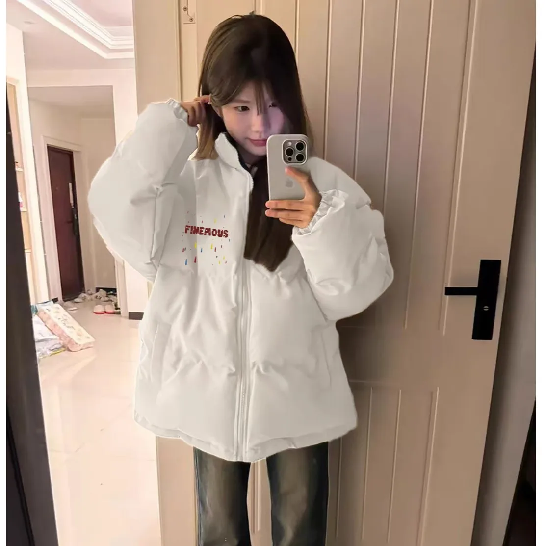 

Парка женская с подкладкой из натурального меха, с элементами в стиле бандаж, с завязками и декоративными элементами, на фиксированной подкладке