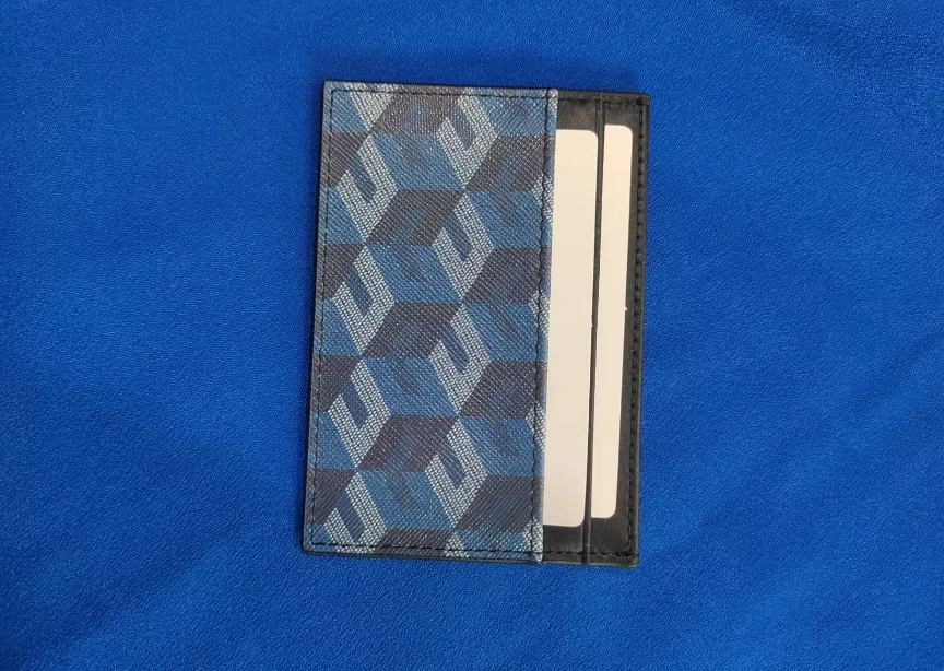 3D New Fashionable Leather Card Clip Multi functional Small Size Male and Female Card Protection Bag