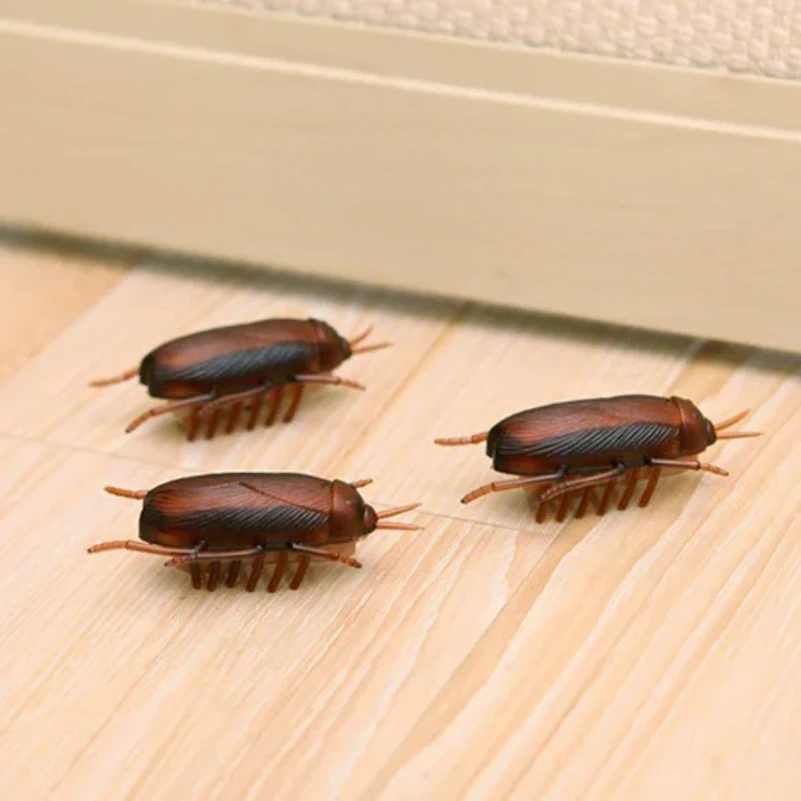 Battery-Powered Cockroach & Mouse Toy for Cats, Electronic Cockroach, Fun Cat Toy