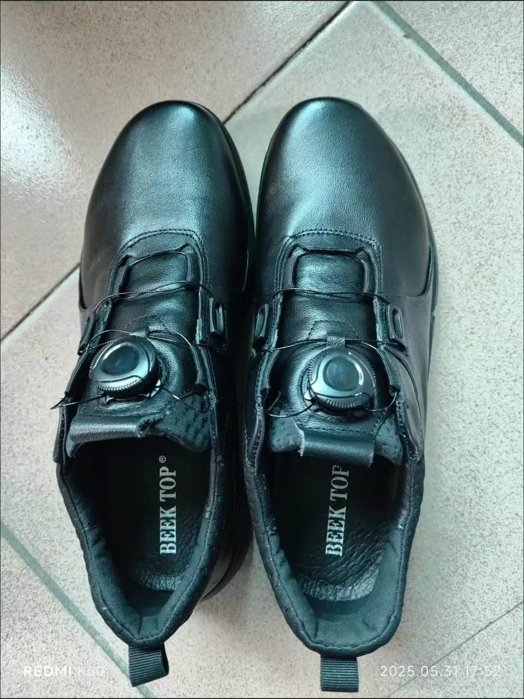 Unisex Golf Shoes: Comfortable, Versatile and Stylish Quick-Lacing Golf Training Shoes: Slip-Resistant Sports Footwear