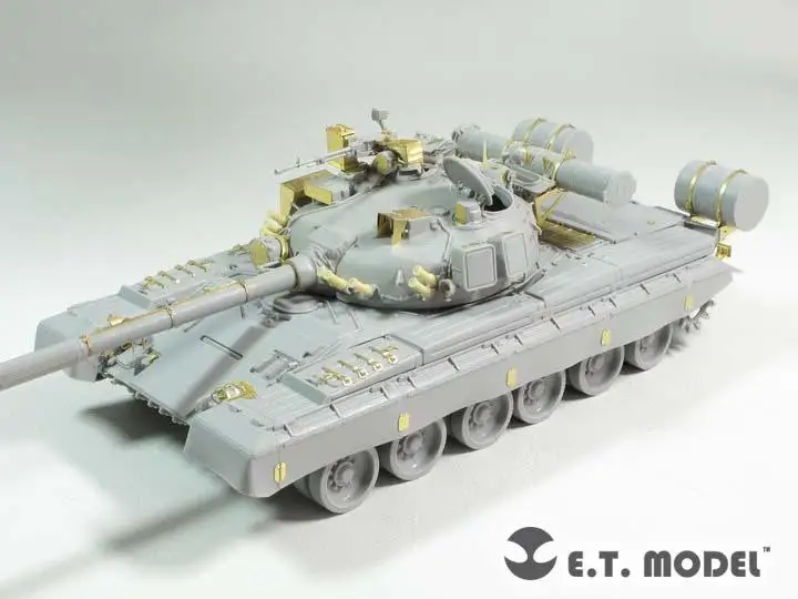 ET Model 1/35 E35-212 Russian T-80B Main Battle Tank For TRUMPETER 05565