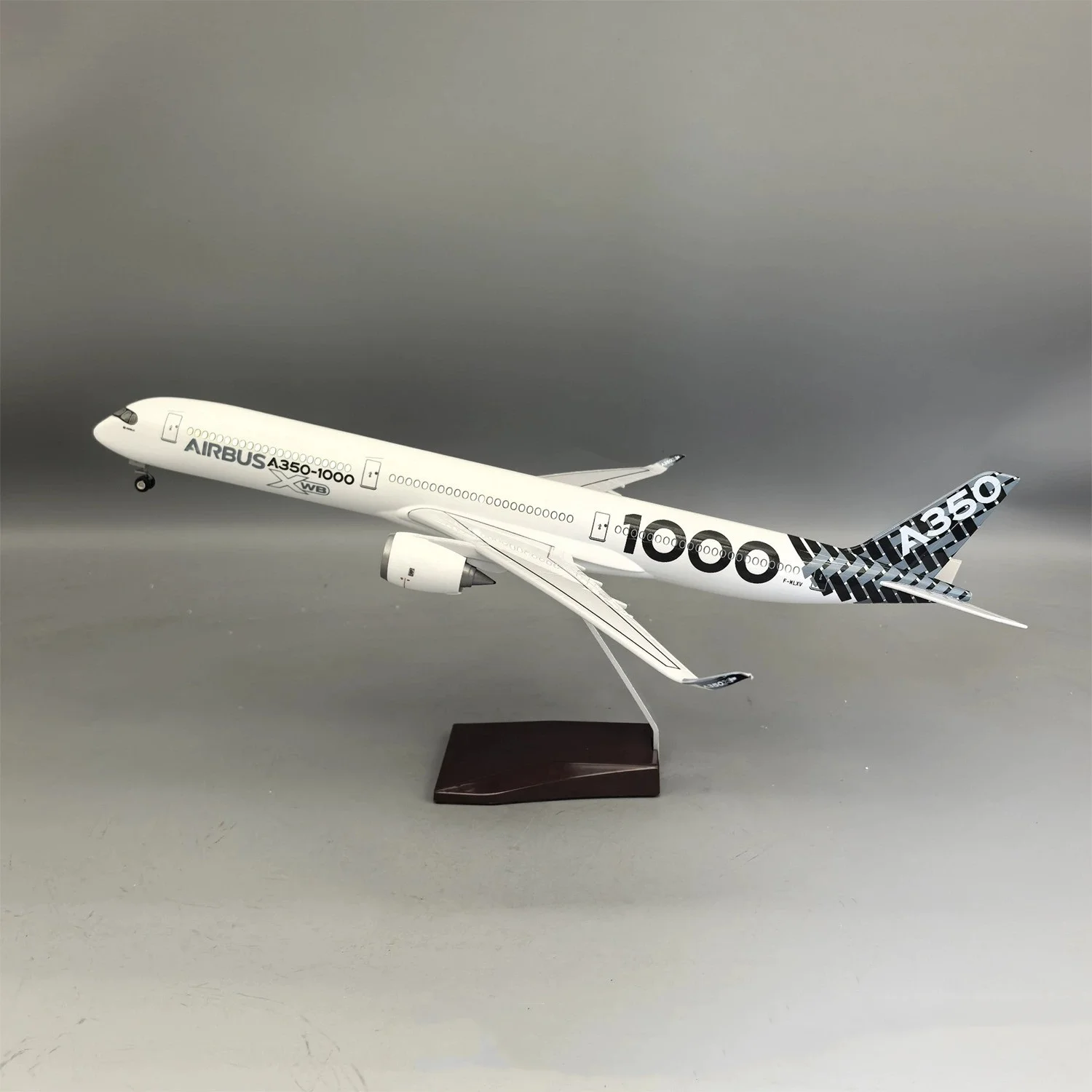 1/157 Large Scale Aircraft Prototype XWB A350-1000 Diecast Resin 47cm Airplane Model Kits with Landing Gear Wheel Aviation Gift